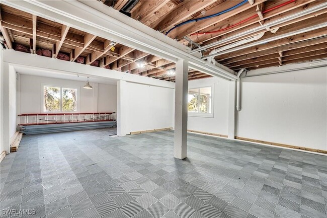 Building Photo - 785 Rabbit Rd