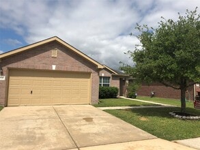 Building Photo - 19615 Hollington Dr