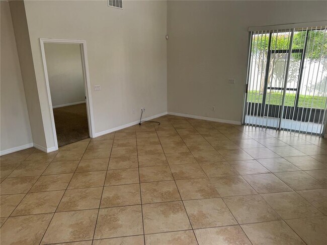 Building Photo - 314 Terracina Dr
