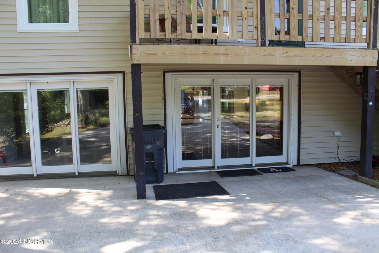 2785 E Gangplank Ln SW Unit B, Supply, NC 28462 Room for Rent in