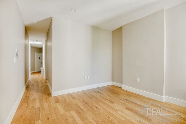 Building Photo - 4 bedroom in Brooklyn NY 11215