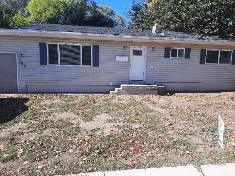 Primary Photo - 750 S 400 E St