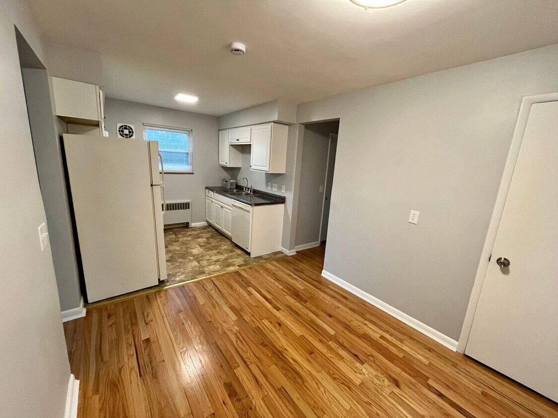 Foto principal - 2739 Lafeuille Ave