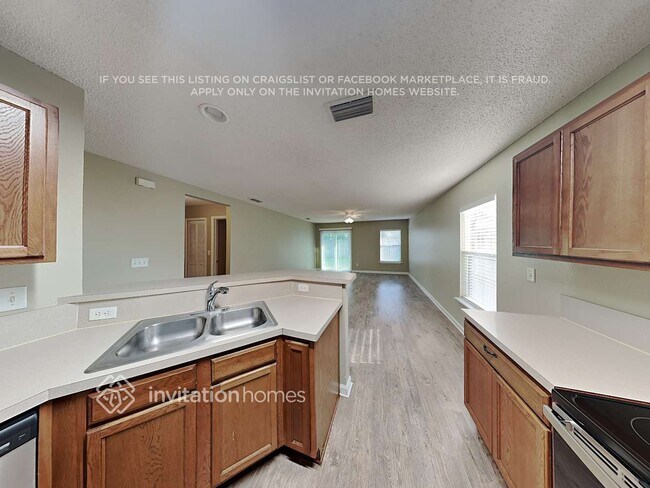 Foto del edificio - 724 Wynfield Cir