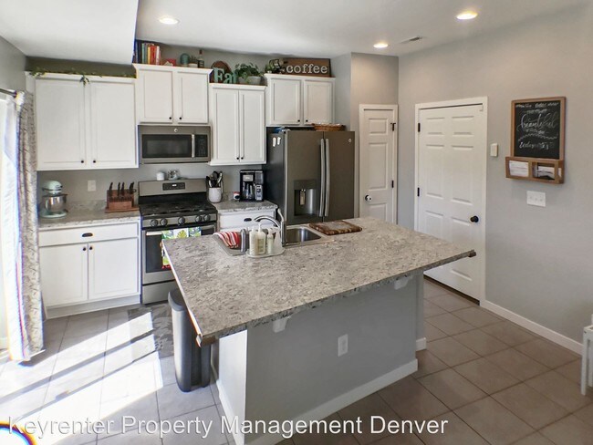 Building Photo - 3 br, 2.5 bath House - 5440 Danube Street