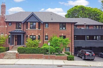 Building Photo - 461 Oriole Pkwy