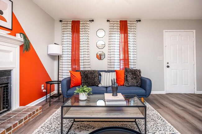 Foto del edificio - 1277 Sweet Pine Dr