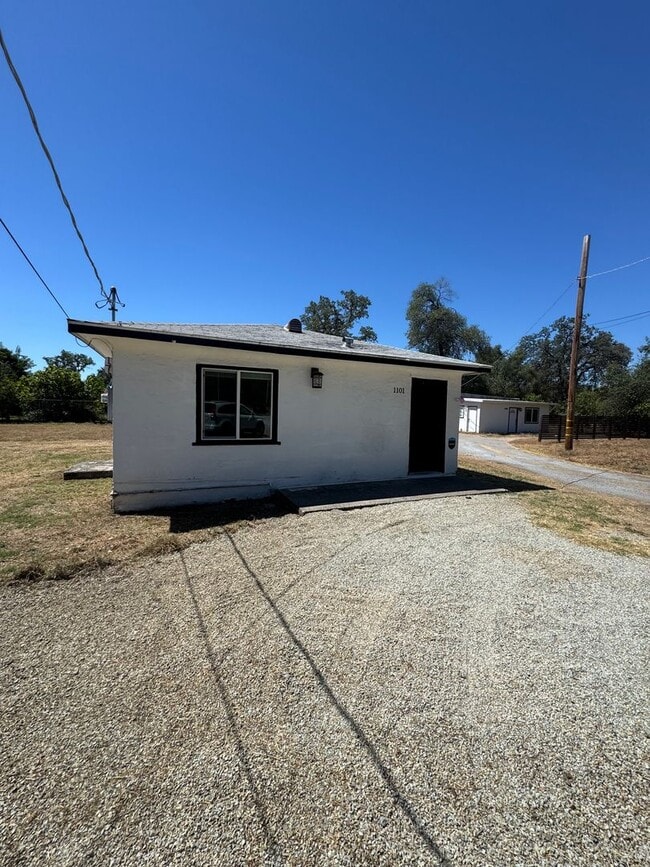 Building Photo - 1101 Hawthorne Ave