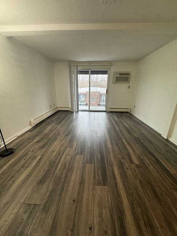 Foto del edificio - 668 Robbins Ave