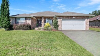 Building Photo - 211 Raptor Dr