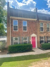 Building Photo - 155 N River Dr