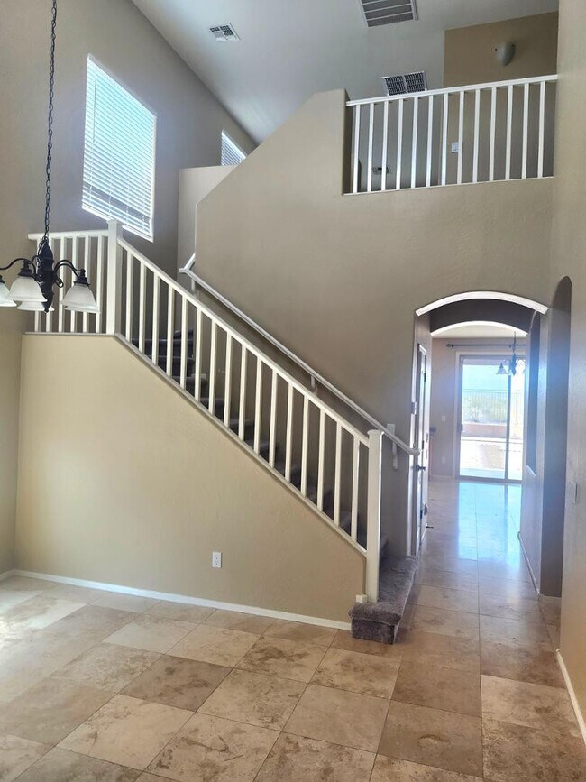 Building Photo - 30056 N 73rd Dr