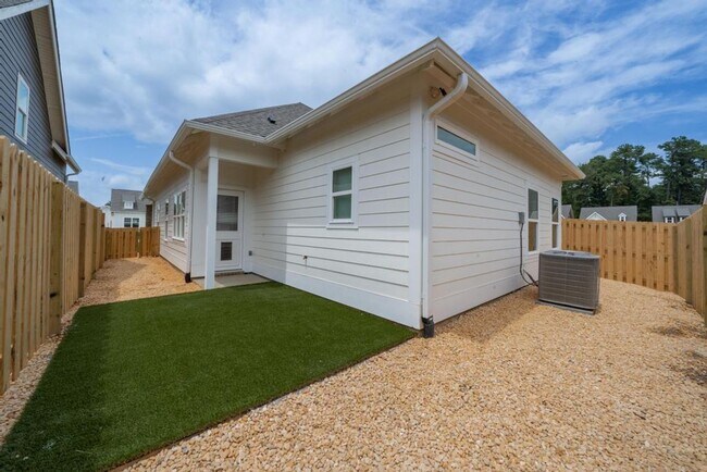 Building Photo - One level home with 2 Car GARAGE and FENCE...