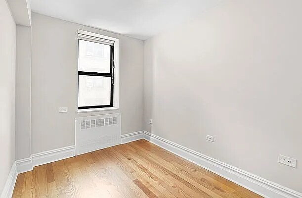 Foto del edificio - 69 Bennett Ave