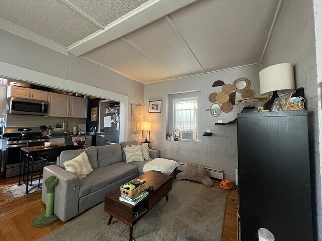 Foto del edificio - 248 Princeton St