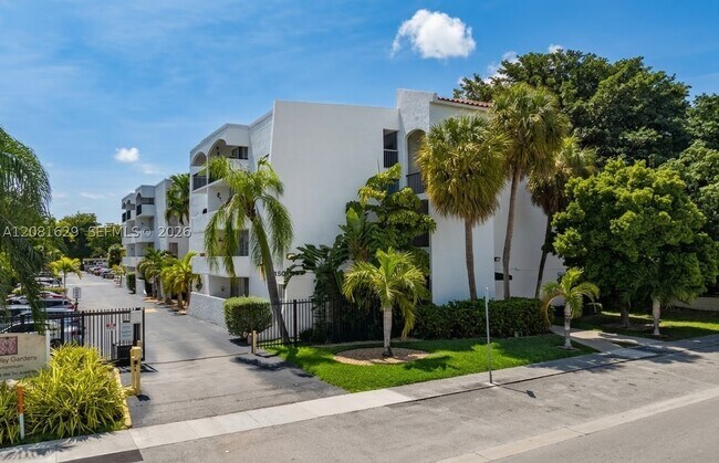 Foto del edificio - 2160 SW 16th Ave