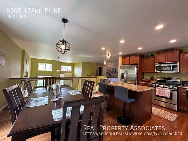 Building Photo - Private Drive in GlenEagle