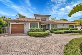 Building Photo - 9260 SW 134th Pl