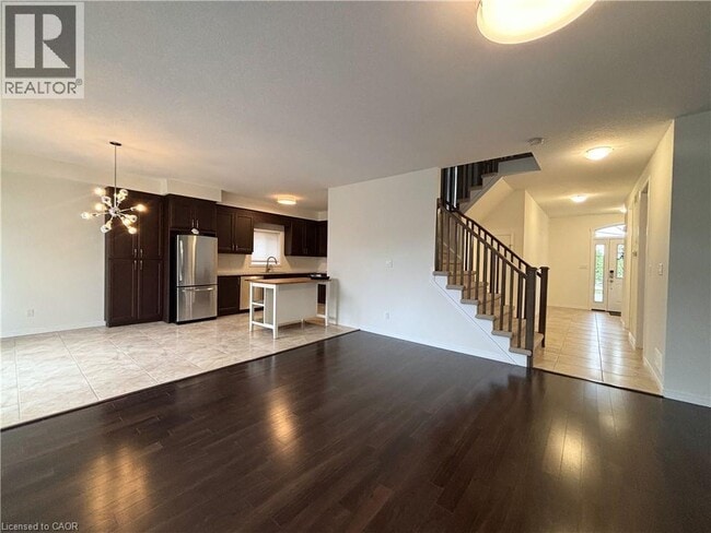 Building Photo - 23 Irongate Dr