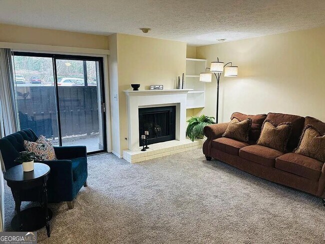 Foto del edificio - 3932 Cedar Cir