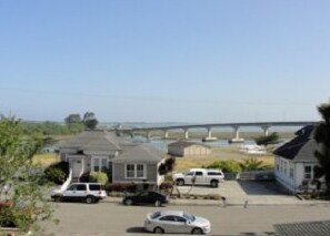 Bay View - 219 P St