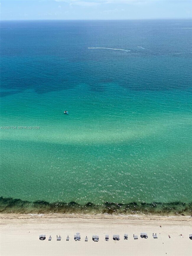 Foto del edificio - 17001 Collins Ave