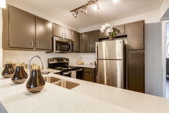 Building Photo - The Landing at East Mil Apartments