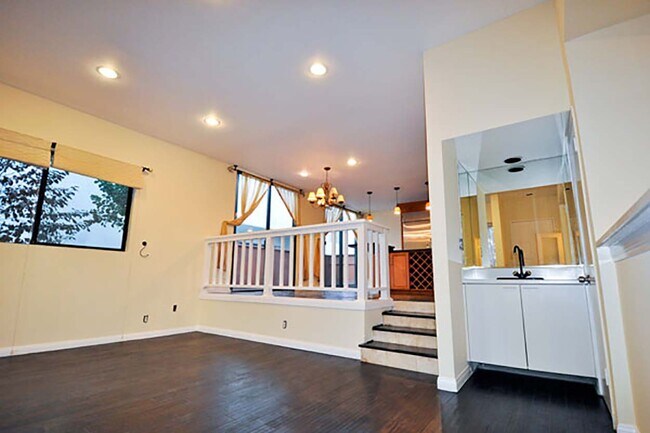 Building Photo - 840 20th