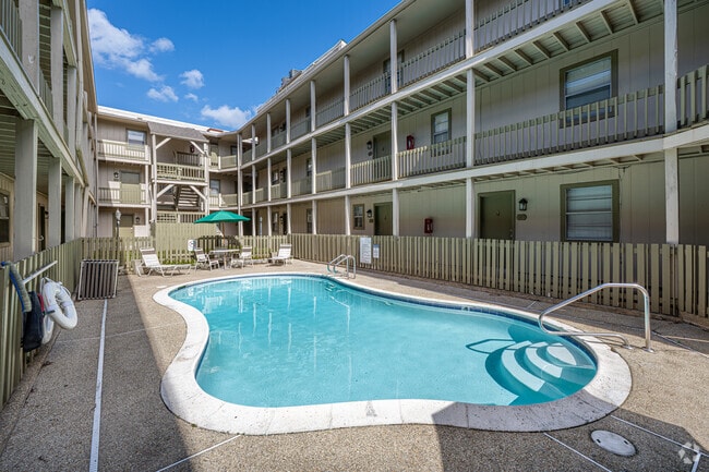 Building Photo - Covington Square Apartments