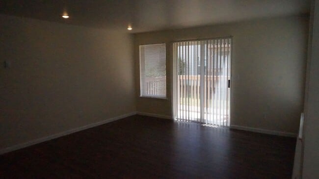 Building Photo - 5680 Eagle Pkwy