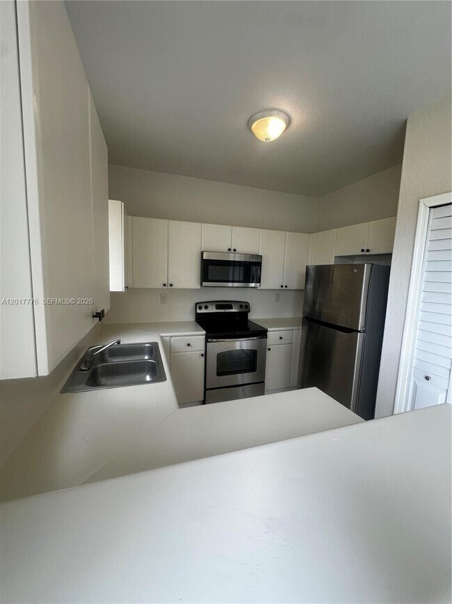 Foto del edificio - 2907 SE 15th Rd