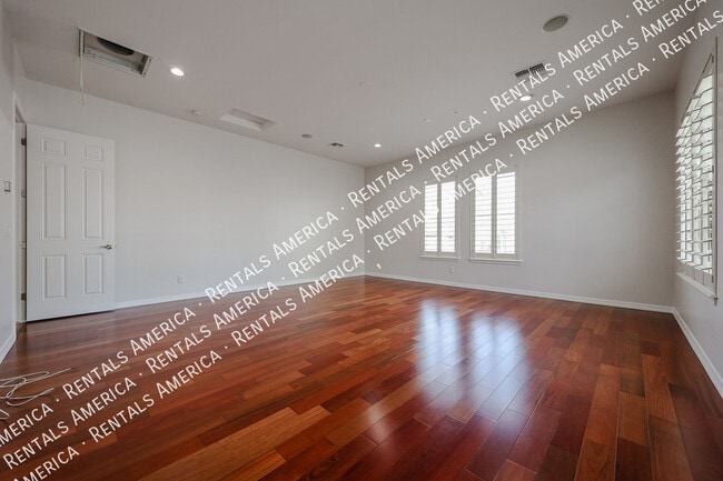 Foto del edificio - 1935 W Sparrow Dr