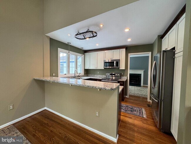 Foto del edificio - 15 Linden Hill Way SW