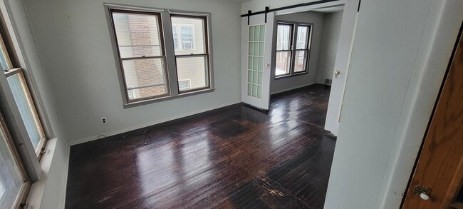 Foto del edificio - 530 Capital Ave SW