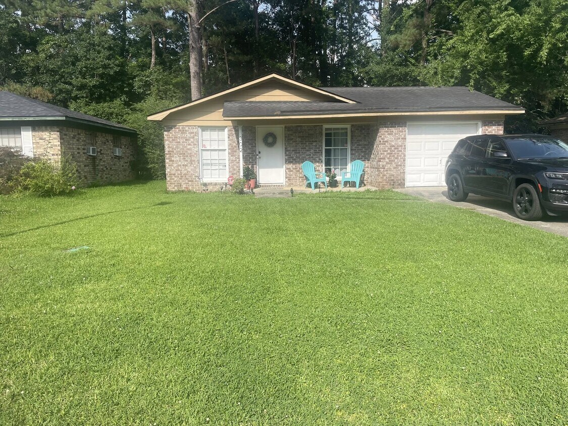 Foto principal - 302 Elliott Dr