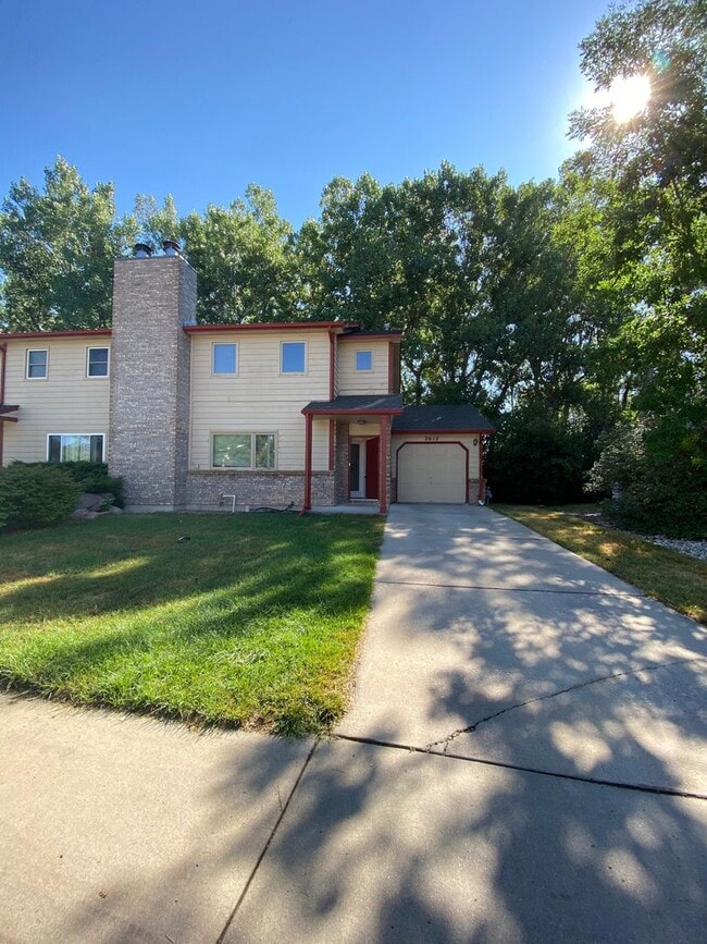 Building Photo - 2612 Somerville Ct