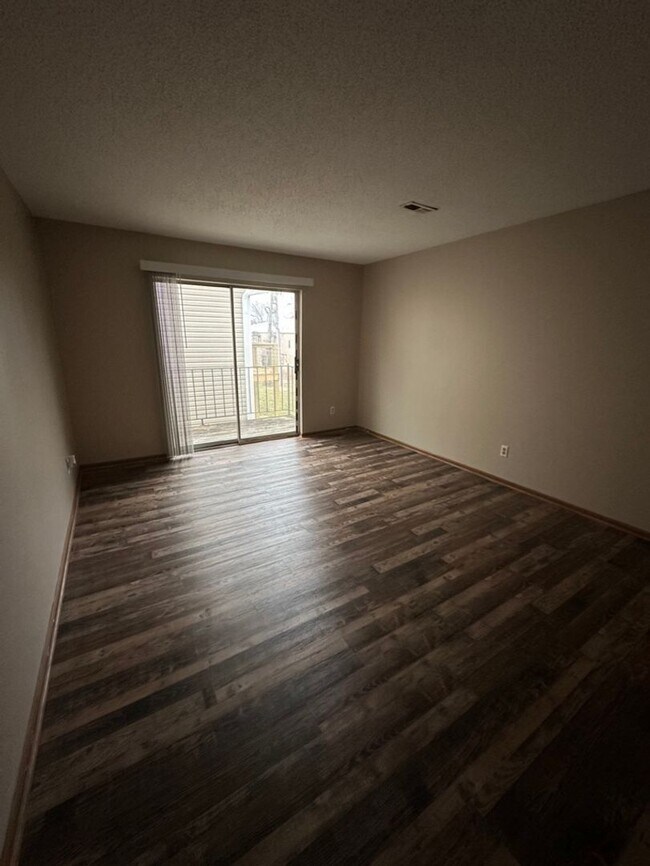 216 Sherman Ave, Lebanon, MO 65536 House Rental in Lebanon, MO