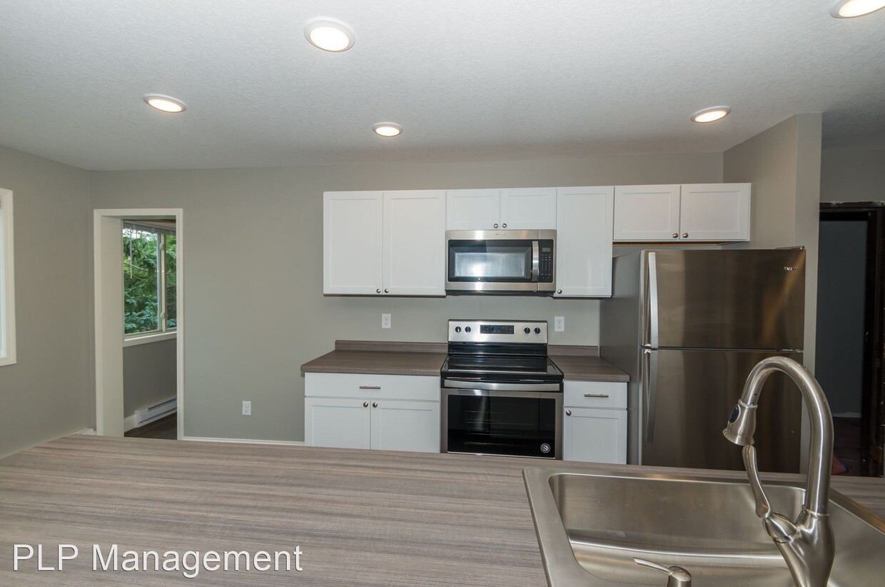 Foto principal - 2832 20th Ave S