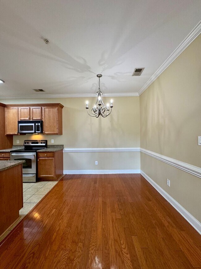 Foto del edificio - 208-107 Fountainhead Drive