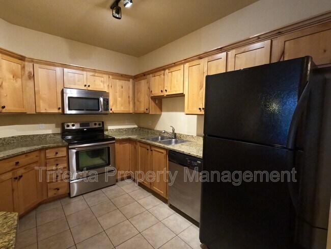 Foto del edificio - 2445 Windrow Dr