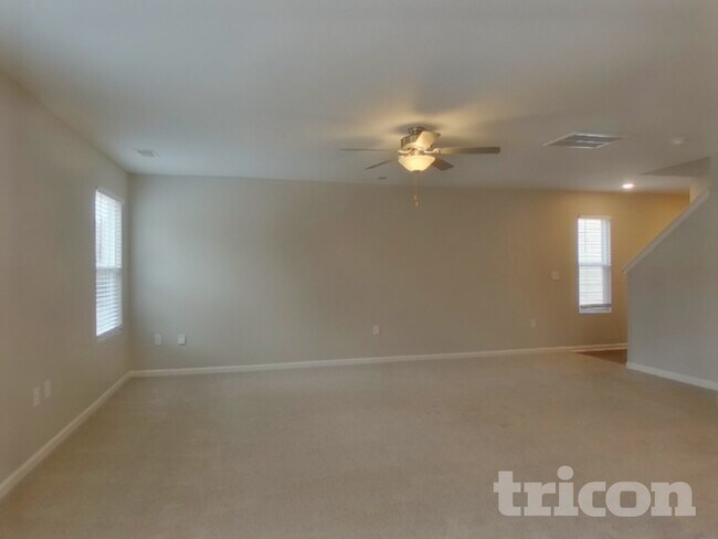 Foto del edificio - 9309 Creedmore Hills Dr