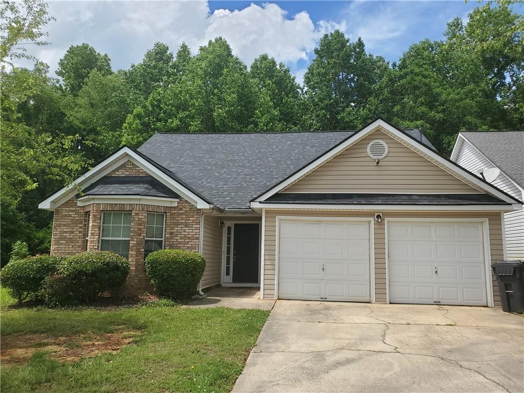 Foto principal - 35 Lassiter Dr