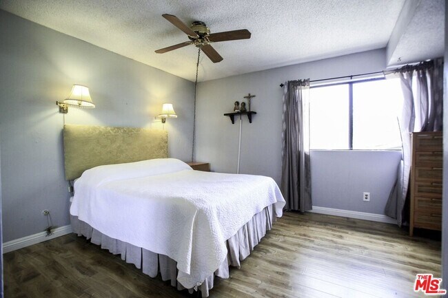 Foto del edificio - 3780 Cazador St