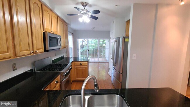 Building Photo - 1516 Northern Neck Dr