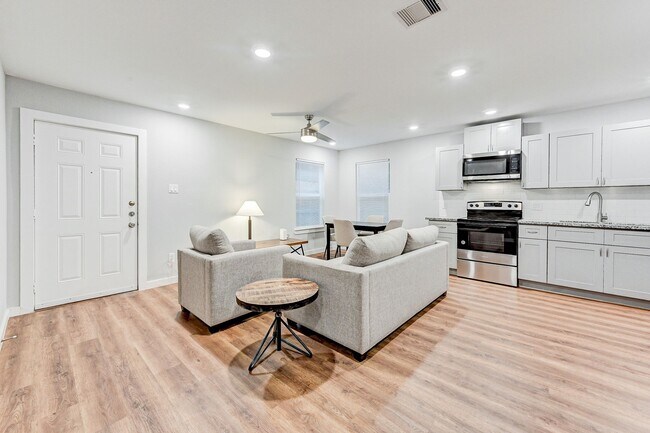 Foto del edificio - 1017 North Ln