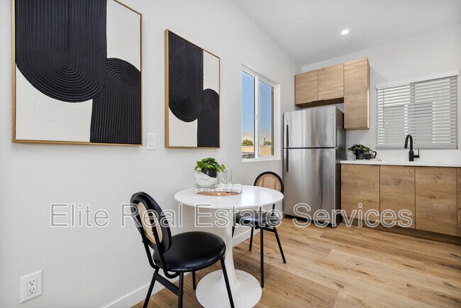 Foto del edificio - 3315 Clairemont Mesa Blvd