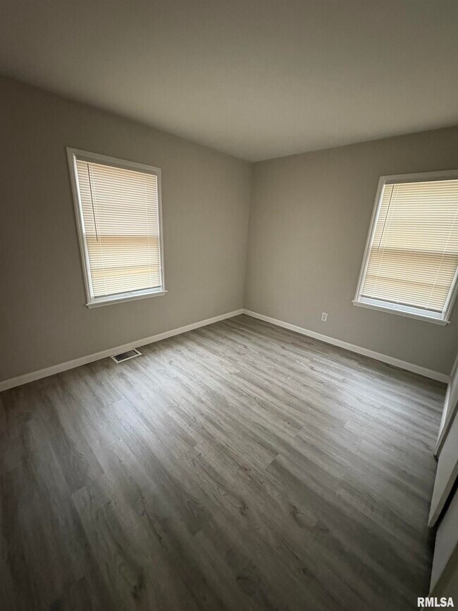 Foto del edificio - 2822 W Antoinette St