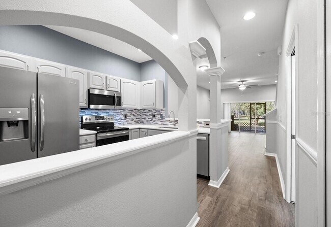 Building Photo - 11231 Kapok Grand Cir