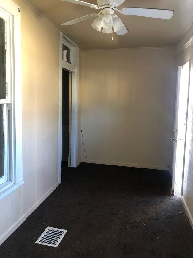 Building Photo - 316 Wyche St