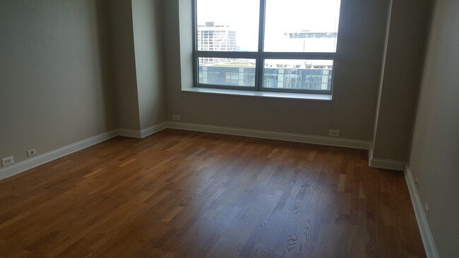 Building Photo - 474 N Lake Shore Dr